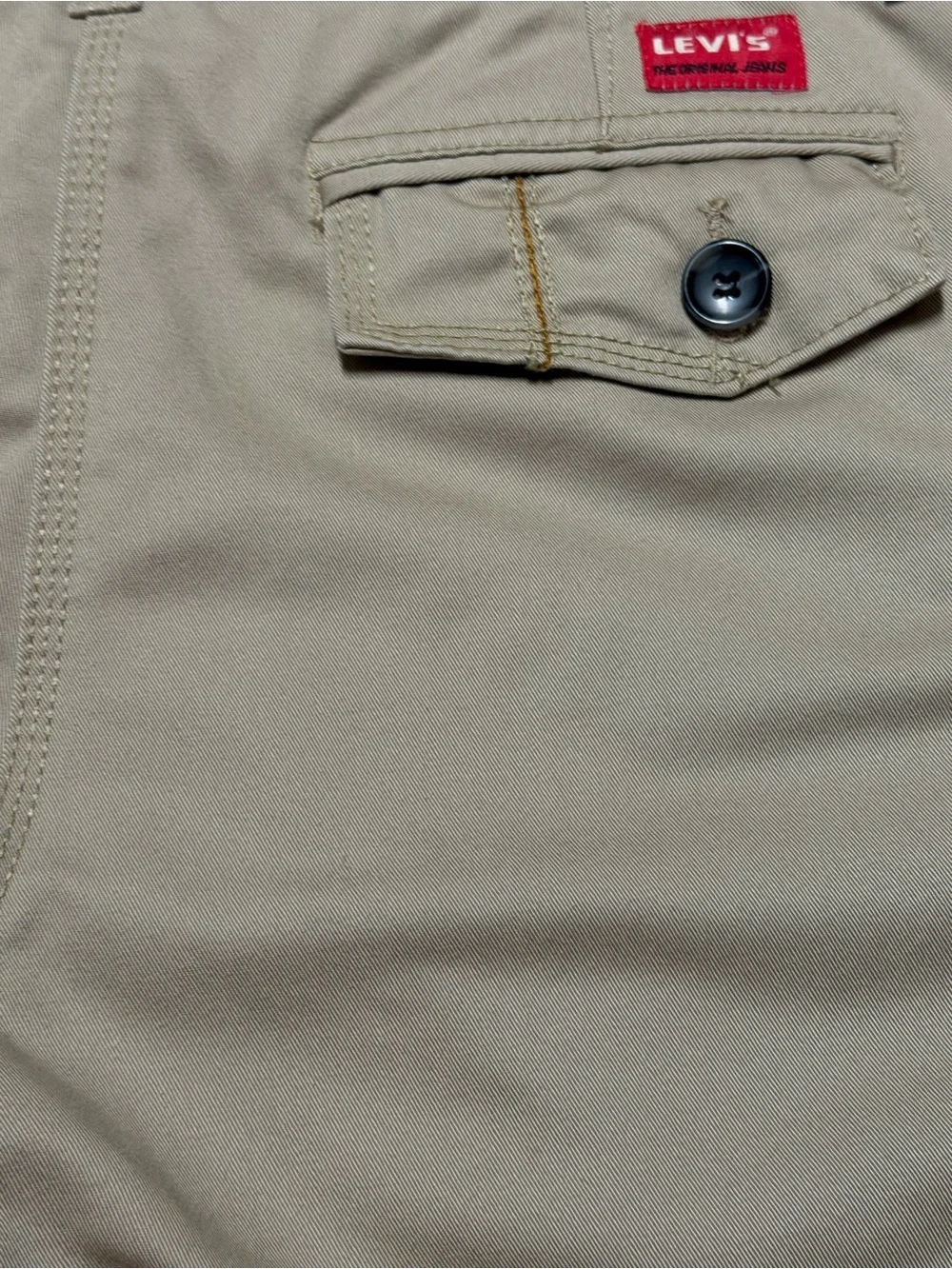 Levi’s Khaki Shorts Men’s Size 32 Tan Chino Casual Bottoms